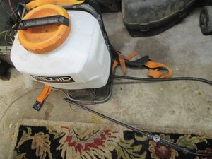 Ridgid 4-gallon cordless backpack c...