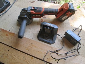 Ridgid 18v Cordless angle grinder w...