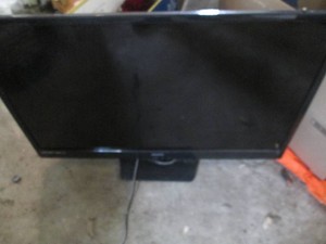 Sanyo 32in flat screen TV...