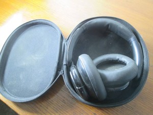 SoundOne active noise canceling Blu...