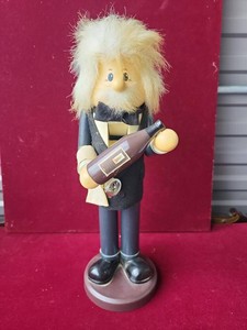 Zims Heirloom Collectibles Waiter Wine Bottle Holder Figure 1997