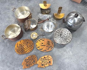 Vintage Copper Cookware & Metal Decor Lot Pots Trivets Ice Bucket