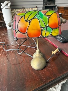 Tiffany-Style Stained Glass Fruit Motif Accent Desk Lamp Bronze Tone