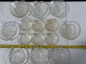 Vintage Frosted Glass Fruit Bowls & Apple Dishes Serving Set