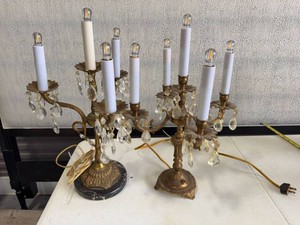 Pair of Vintage Brass Tone Candelabra Table Lamps w Crystal Prisms