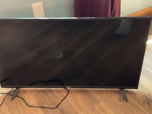 Vizio D40f-G9 40in Smart LED HDTV Flat Screen Television with Stand