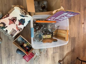 Box Lot of Assorted Home Decor Signs Glass Bottles & Bird Blanket