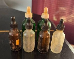 Set of 6 Vintage Glass Dropper Bottles Amber Clear Green Apothecary