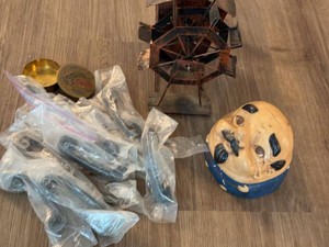 Lot of Assorted Vintage Decor Pieces & Metal Drawer Pull Handles