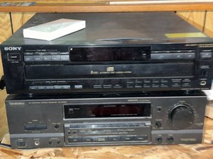 Technics SA-GX350 Receiver Sony 5 Disc CD Changer Electronics Lot