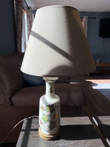 Vintage Floral Ceramic Table Lamp with Shade White Ivy Motif