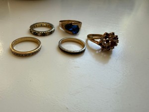 Vintage Costume Jewelry Ring Lot Blue Red Rhinestone Gold Tone