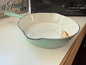 Vintage Made in Holland Enameled Cast Iron Skillet Aqua 8.5in
