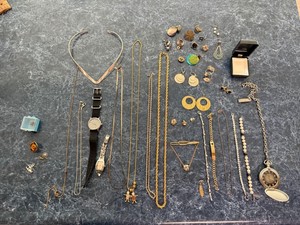 Mixed Vintage Costume Jewelry Lot Watches Necklaces Bracelets Earrings