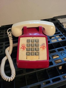 Vintage Wisconsin Badgers Push Button Desk Telephone Red White