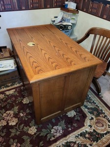 Matching Wood Office Desk & Swivel Chair Set Traditional Oak Finish