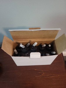 Set of 10 Clear Plastic Squeeze Dropper Bottles with Black Caps