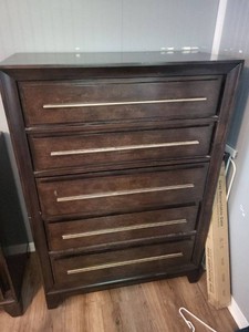 Contemporary 5 Drawer Chest Dresser Dark Wood 38x55x19 Bedroom