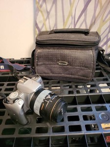 Canon EOS Rebel Ti 35mm SLR Camera w Quantaray 28-90mm Lens & Bag