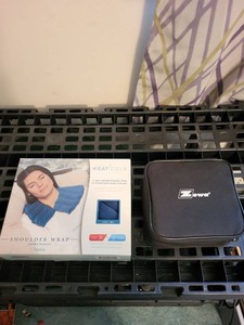 Zewa Blood Pressure Monitor Set & Heat Cold Shoulder Wrap