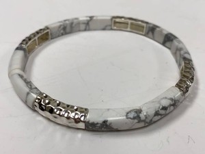 Unmarked Howlite Style Stretch Bangle Bracelet Silver Tone White Stone