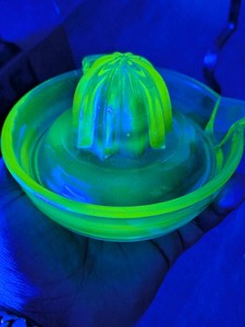 Vintage 1930s Uranium Citrus Reamer