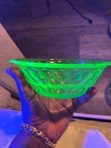 Vintage Uranium Bowl