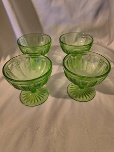 Vintage Uranium Green Glass Dessert Cups