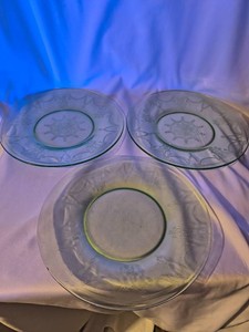 Vintage Anchor Hocking Uranium Bellerina Dessert Plates