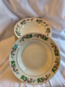 Gibson Christmas Charm Bowls - Set of 7
