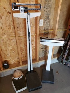 3 Mechanical physician scales