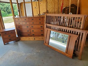 Mission Style Solid Wood Bedroom Set Bed Drawer Dresser and matching Nightstand