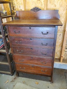 Early 20th Century Solid 5 Drawer Dresser