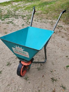 Beautiful NK 36 Vintage Lawn Spreader