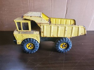 Vintage 1970s Mighty Tonka Dump Truck