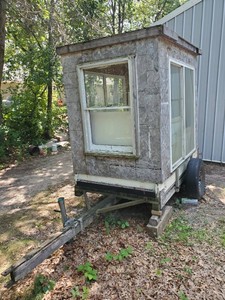 7Tall Deer Stand on movable Trailer