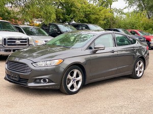 2016 FORD FUSION SE 2 Owners (NO RESERVE)