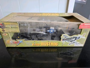21st Century Toys Ultimate Soldier 132 P-51D Mustang Mrs. Bonnie S1 Limited Edition