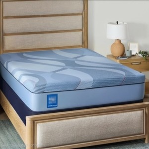 SLY PP Plus B2 Queen Mattress - MSRP $1,599