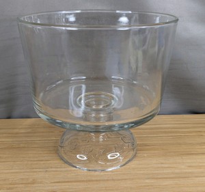 Clear Glass 8.5 Pedestal Trifle Bowl G