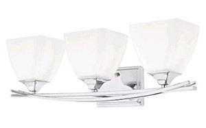 Kichler 3-Light Chrome Rectangle Vanity Light $69.99 Retail - Brand New G