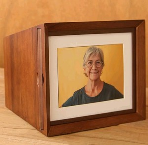 Aspen Studio Walnut Wooden Photo Urn $109.99 Retail - Brand New