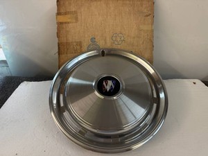 Vintage NOS 1974 -1977 Buick Lasabre Estate Wagon Century 15 Hubcap