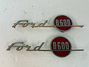 Vintage Ford B-600 Fender Embelms