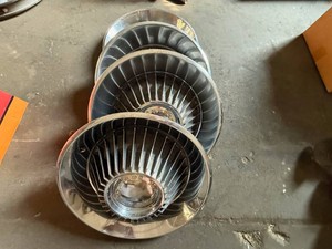 4 Vintage 1960s-1970s Plymouth Fury Mopar 15 Hub Caps
