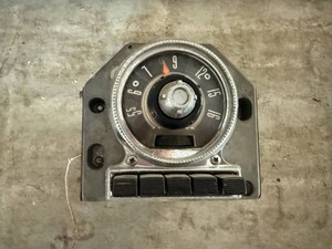 Vintage 1950s Ford Truck car Radio