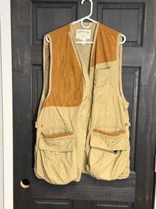 Orvis Sporting Hunting Vest with Patches on the Back - Winchester - Remington - Federal - American Target 25 Straight - Size XL