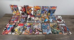 Lot of Comic Books - Captain America - Iron Man - Silver Surfer - Thor - Fantastic Four - Punisher - Savage Dragon - Batman - Babylon 5 -.Wolverine - Street Sharks - Steel - Mike Danger - Hardware Comics - Impulse - X-Men Adventures - Star Wars