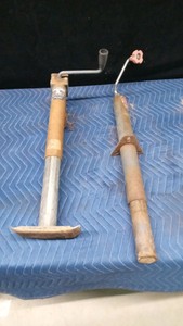 2 Bull Dog trailer jacks