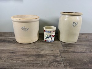 3 - Crocks  1 12 gallon salt glazed stone crock, Roseville 1 quart crock, Robinson Ransbotton 2 gallon stone crock